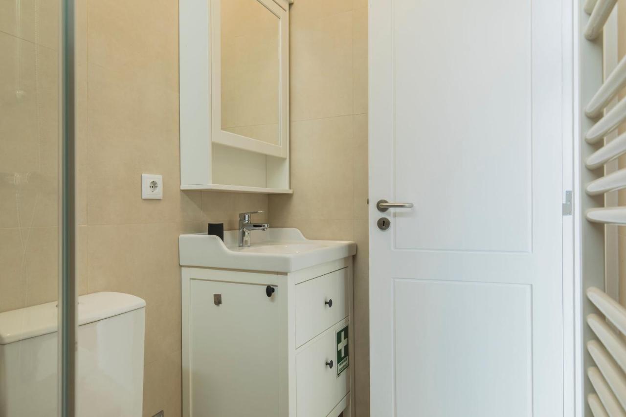 Lovelystay - Peaceful Central Apartment I Lisabona Exterior foto